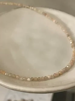 EB – armbandje met fijne steentjes nude