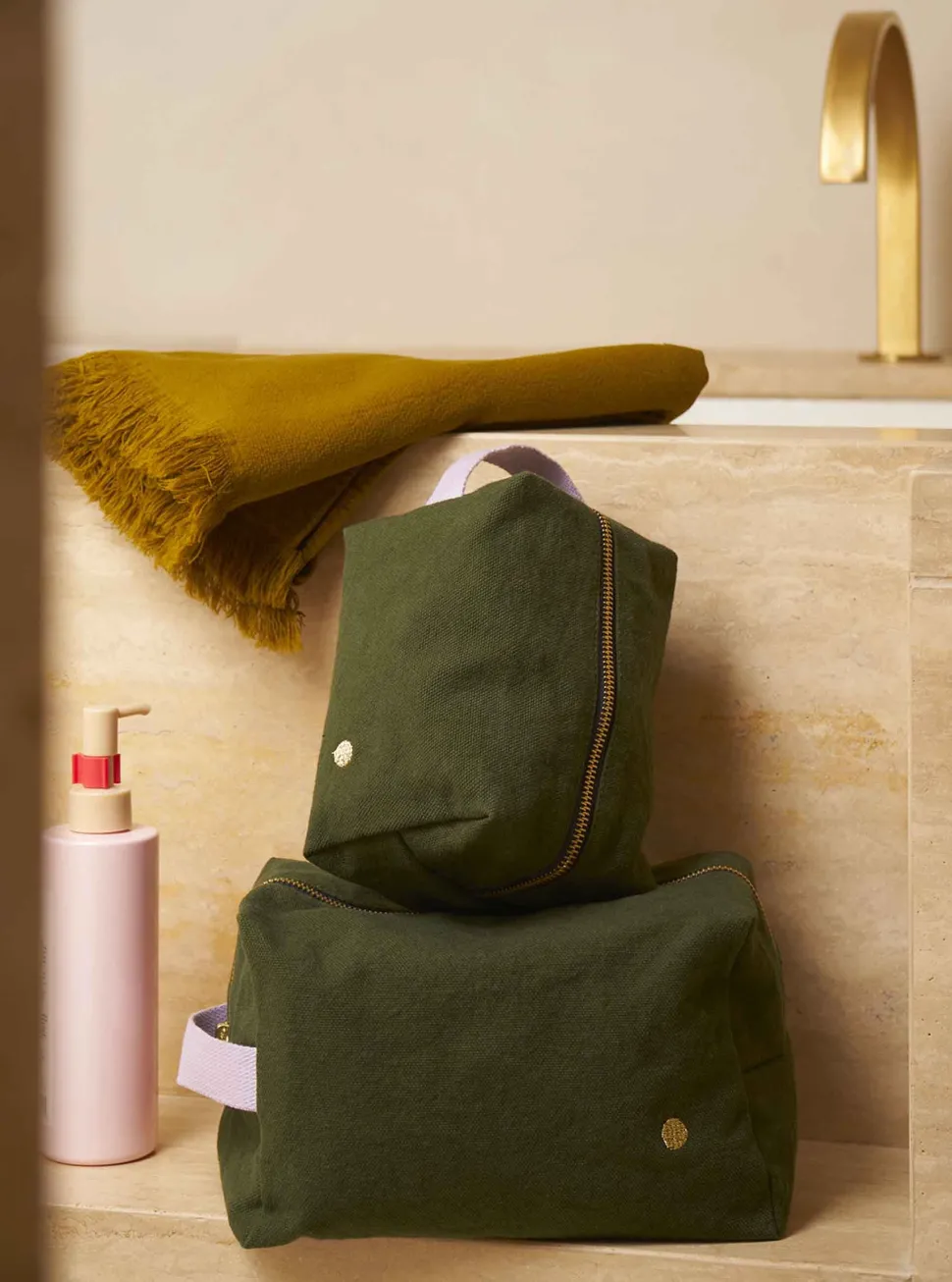 La cerise – toilettas kale klein