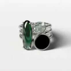 Lore Van Keer – contra statement ring met onyx, toermalijn en prasioliet zilver