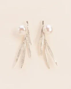 Wouters&Hendrix – oorbellen met bamboestructuur en zoetwaterparel