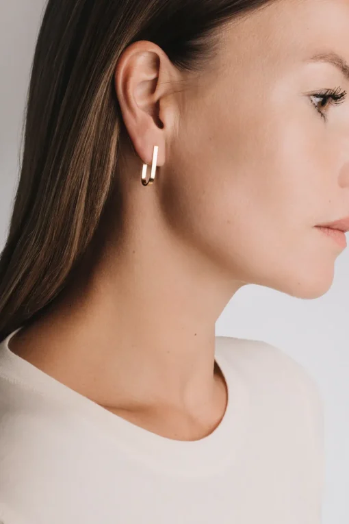 MHL – large u-shape studs zilver verguld