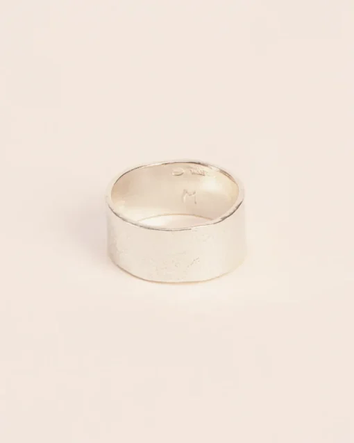 Wouters&Hendrix – gehamerde ring