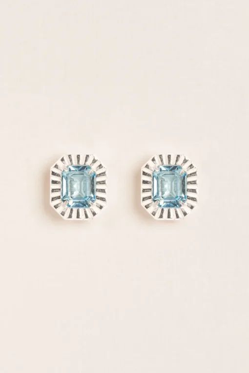 Wouters&Hendrix – studs met aquamarijn kristal